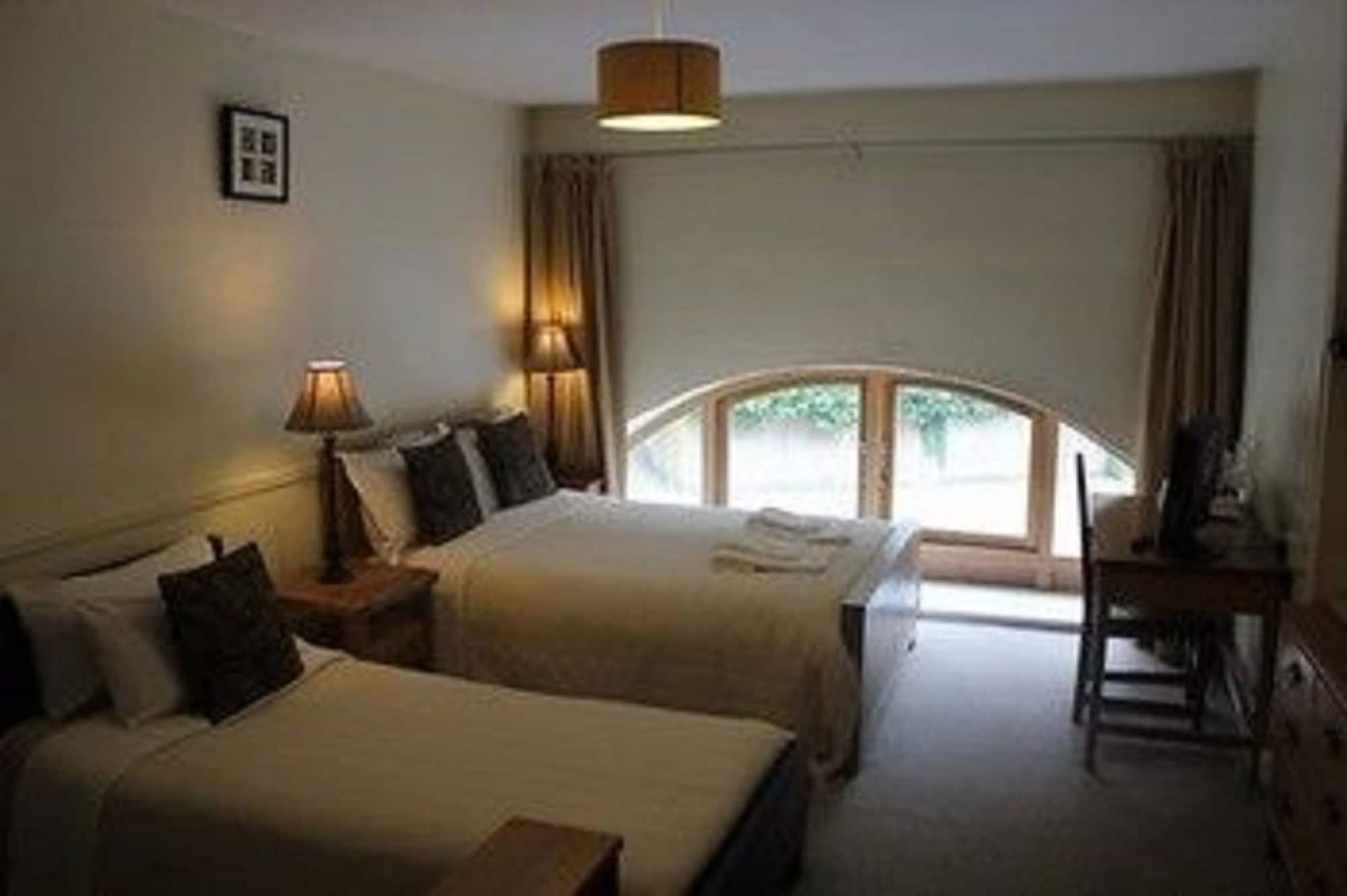 The Coach House Bed & Breakfast Winterbourne Екстериор снимка