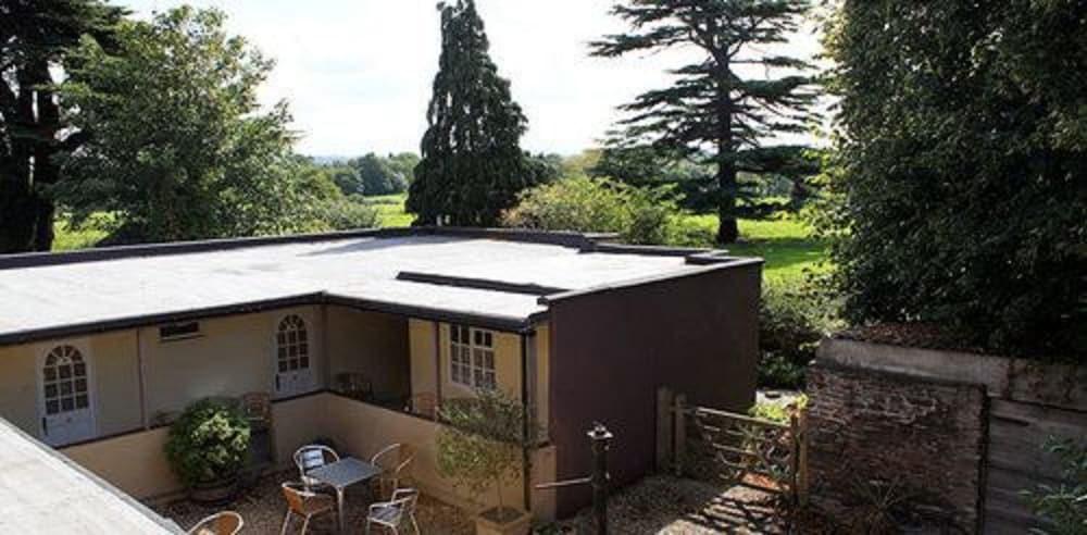 The Coach House Bed & Breakfast Winterbourne Екстериор снимка