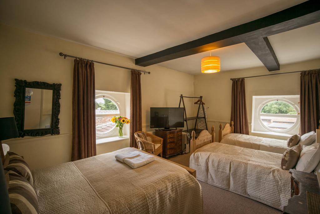 The Coach House Bed & Breakfast Winterbourne Екстериор снимка