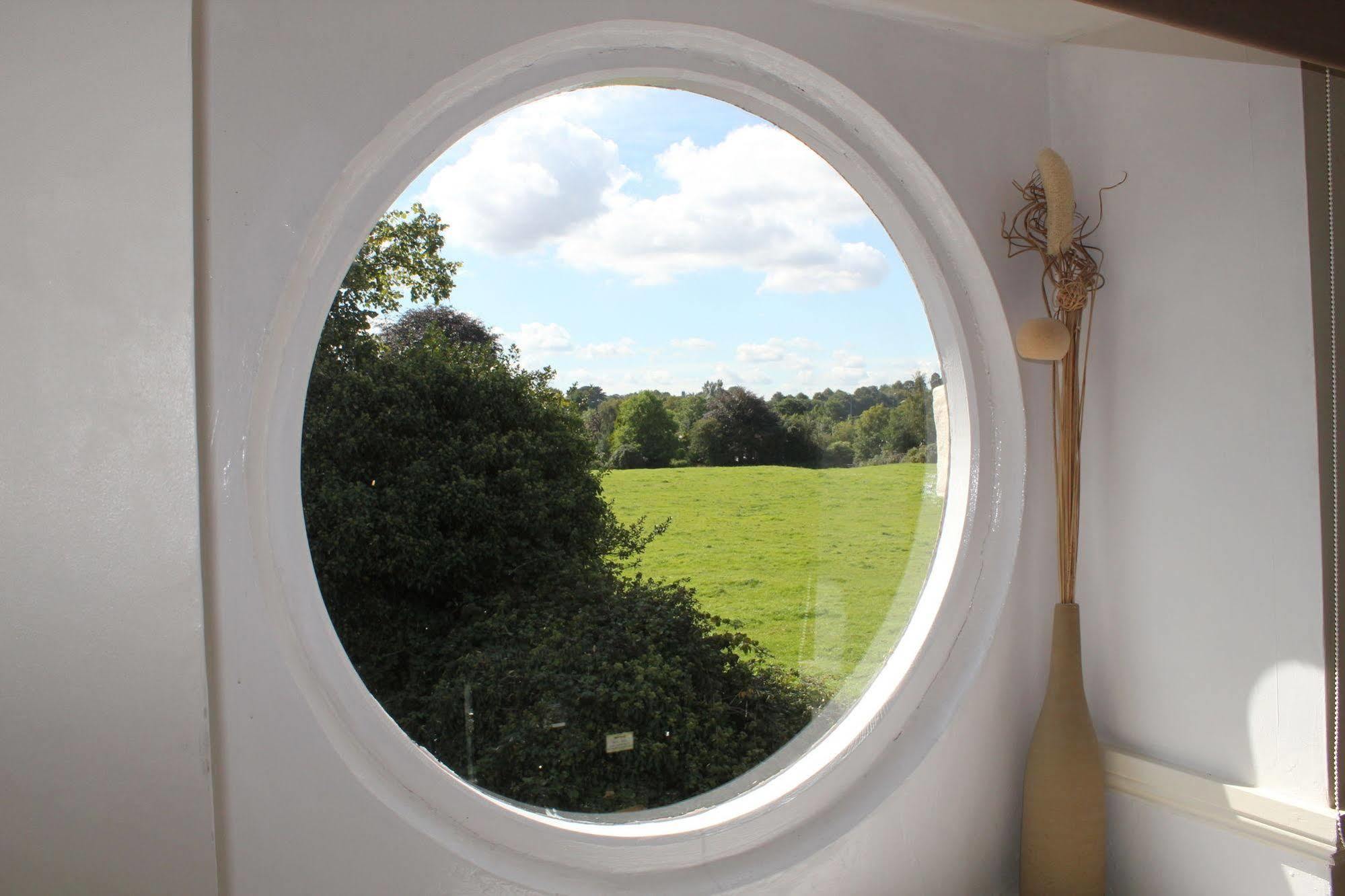 The Coach House Bed & Breakfast Winterbourne Екстериор снимка